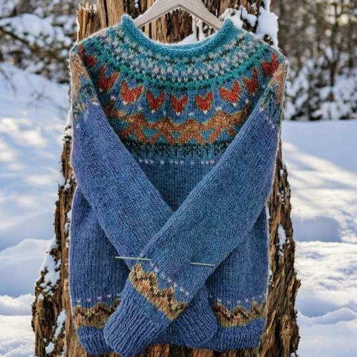 Amelia – Knitted Sweater with Traditional Pattern