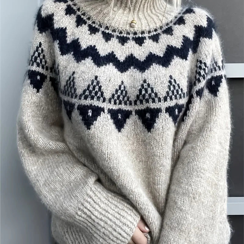 Clara - Sweater with shoulder pattern