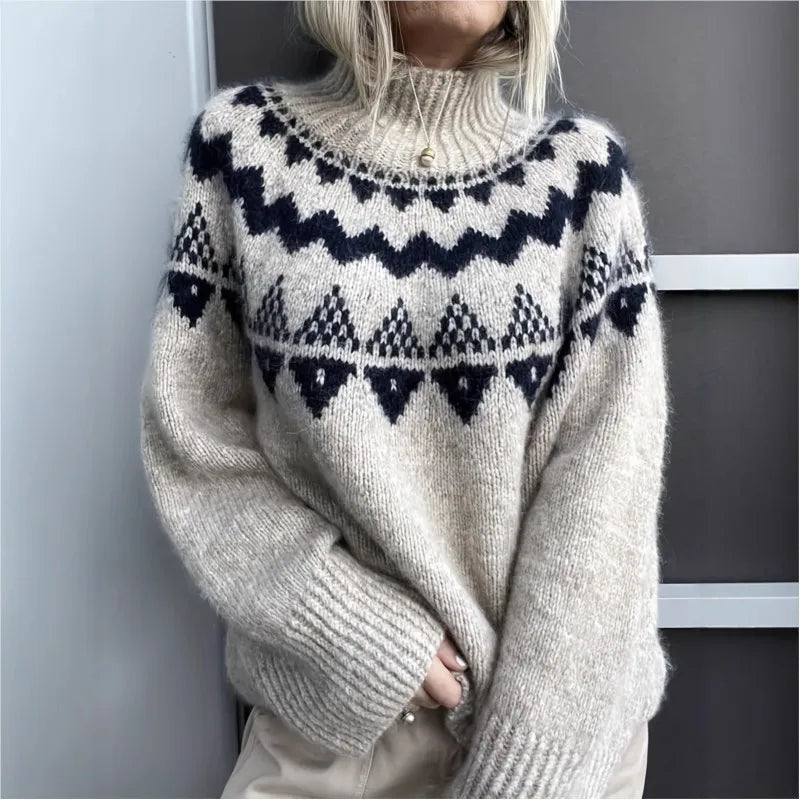 Clara - Sweater with shoulder pattern